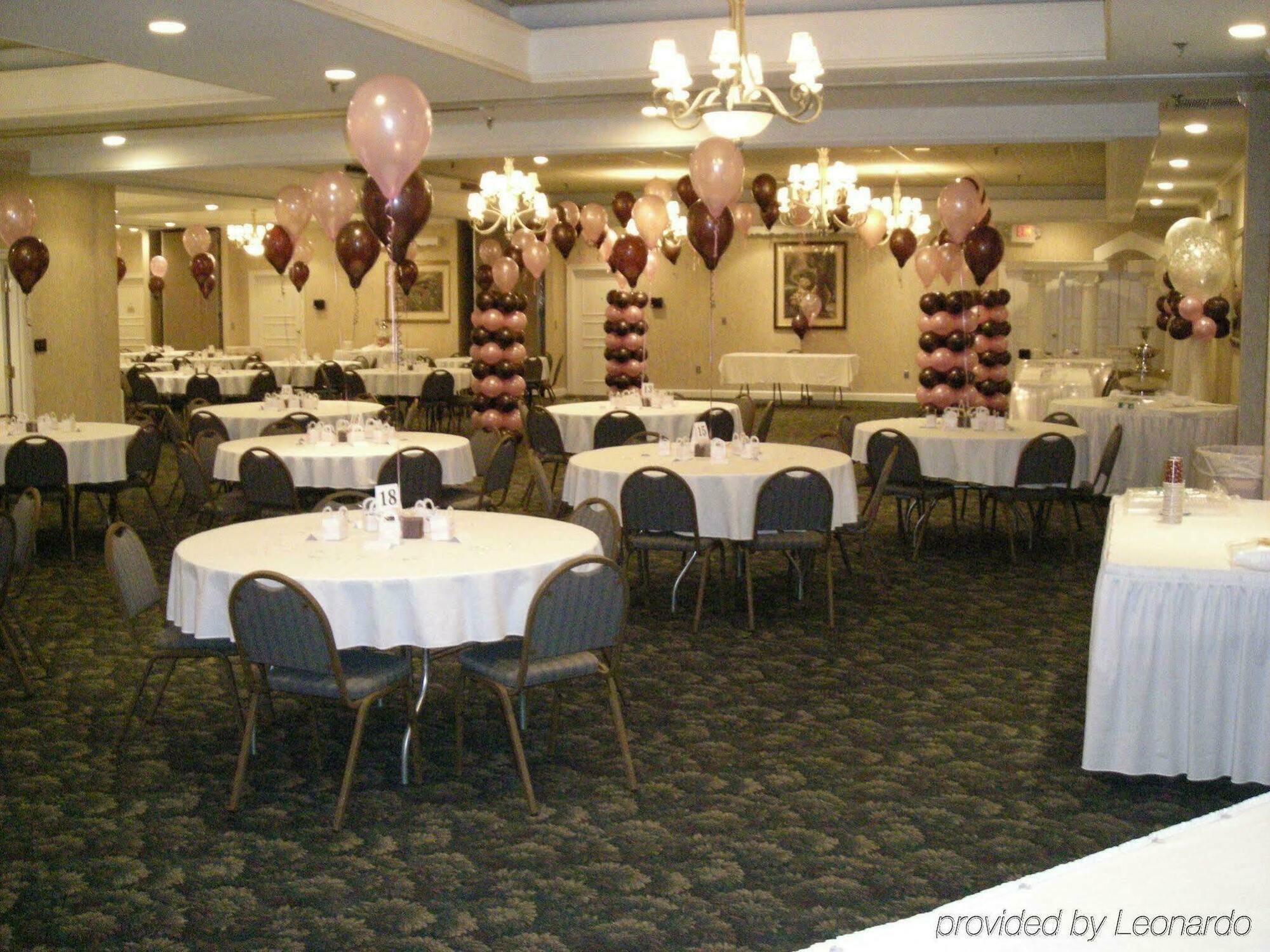 Holiday Inn Express Wilkesboro Restaurang bild